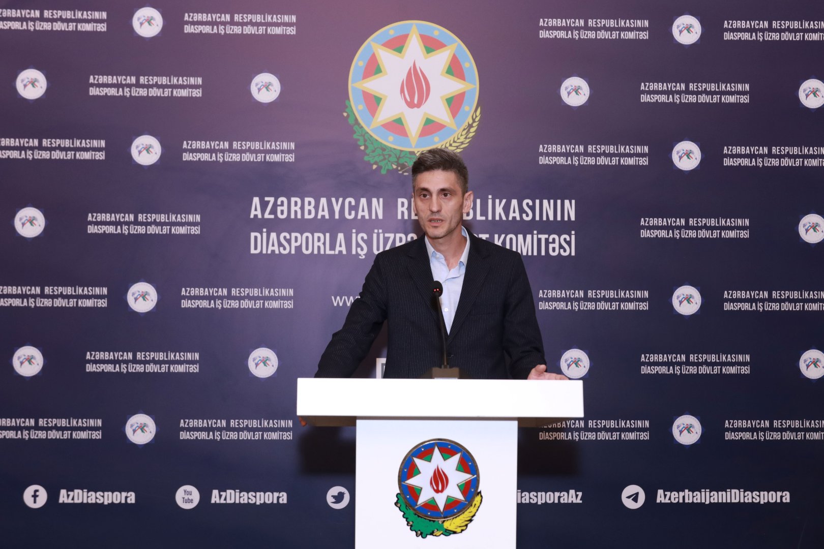 В Государственном комитете по работе с диаспорой отмечена 102-я годовщина со дня рождения общенационального лидера Гейдара Алиева (ФОТО)