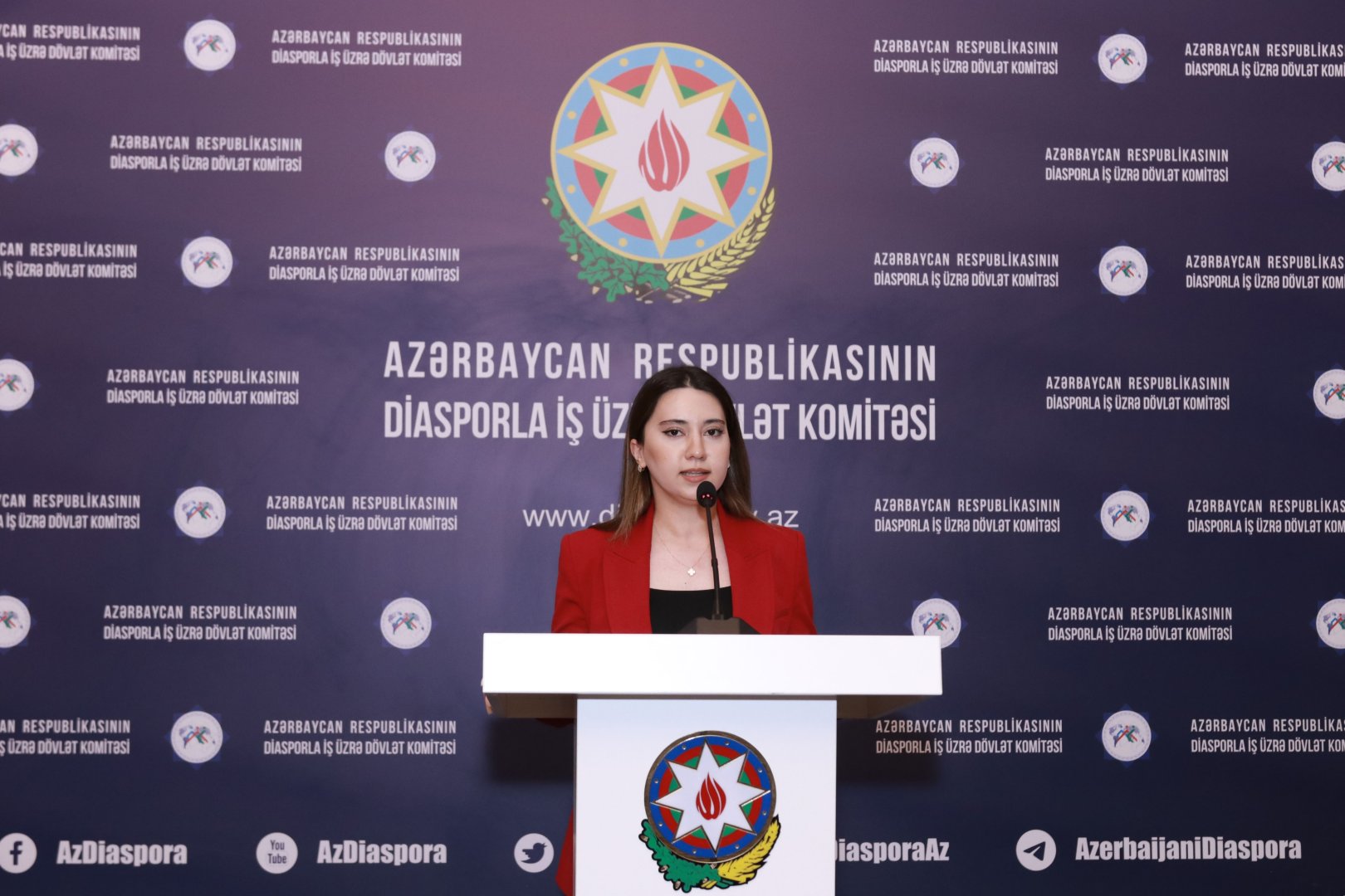 В Государственном комитете по работе с диаспорой отмечена 102-я годовщина со дня рождения общенационального лидера Гейдара Алиева (ФОТО)