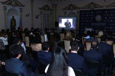 В Государственном комитете по работе с диаспорой отмечена 102-я годовщина со дня рождения общенационального лидера Гейдара Алиева (ФОТО)