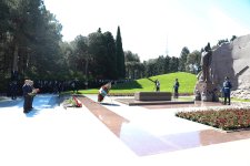 Руководство и коллектив министерства здравоохранения почтили память общенационального лидера Гейдара Алиева (ФОТО)