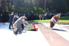 Руководство и коллектив министерства здравоохранения почтили память общенационального лидера Гейдара Алиева (ФОТО)