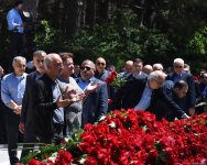 Азербайджанский народ чтит память великого лидера Гейдара Алиева (ФОТО)