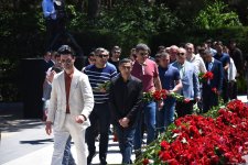 Азербайджанский народ чтит память великого лидера Гейдара Алиева (ФОТО)