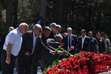 Азербайджанский народ чтит память великого лидера Гейдара Алиева (ФОТО)