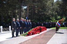 Азербайджанский народ чтит память великого лидера Гейдара Алиева (ФОТО)