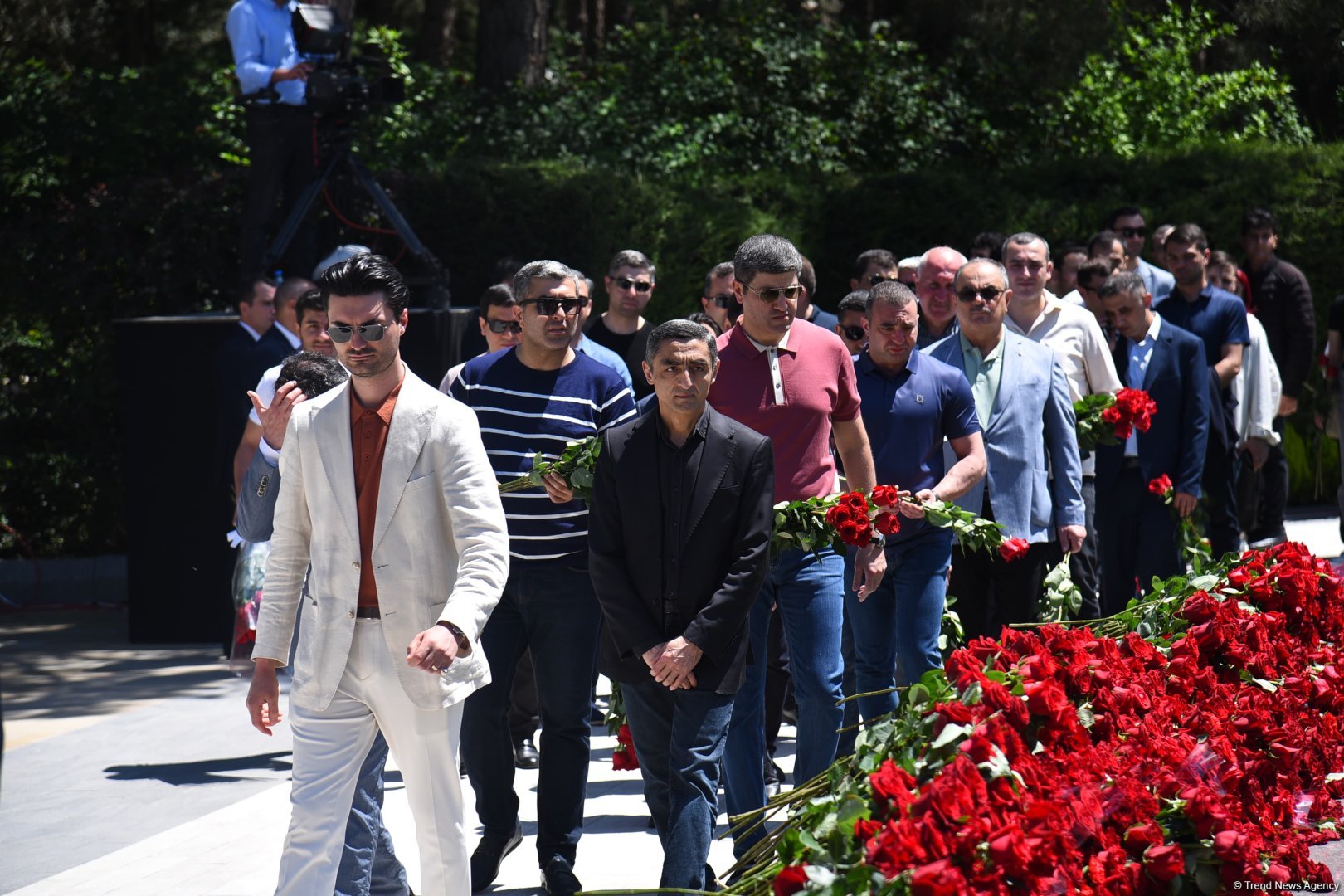 Азербайджанский народ чтит память великого лидера Гейдара Алиева (ФОТО)