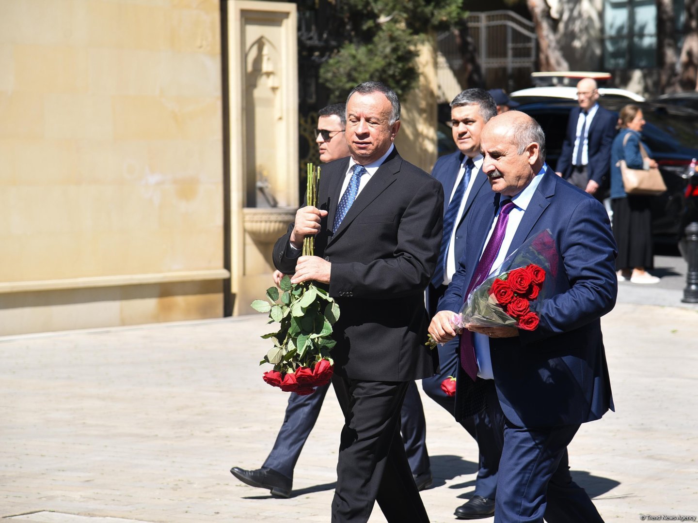 Азербайджанский народ чтит память великого лидера Гейдара Алиева (ФОТО)