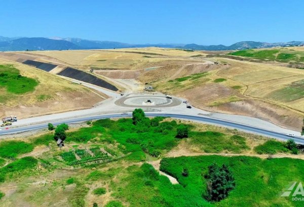 Назван объем выполненных работ по реконструкции на дороге Муганлы-Исмаиллы-Габала