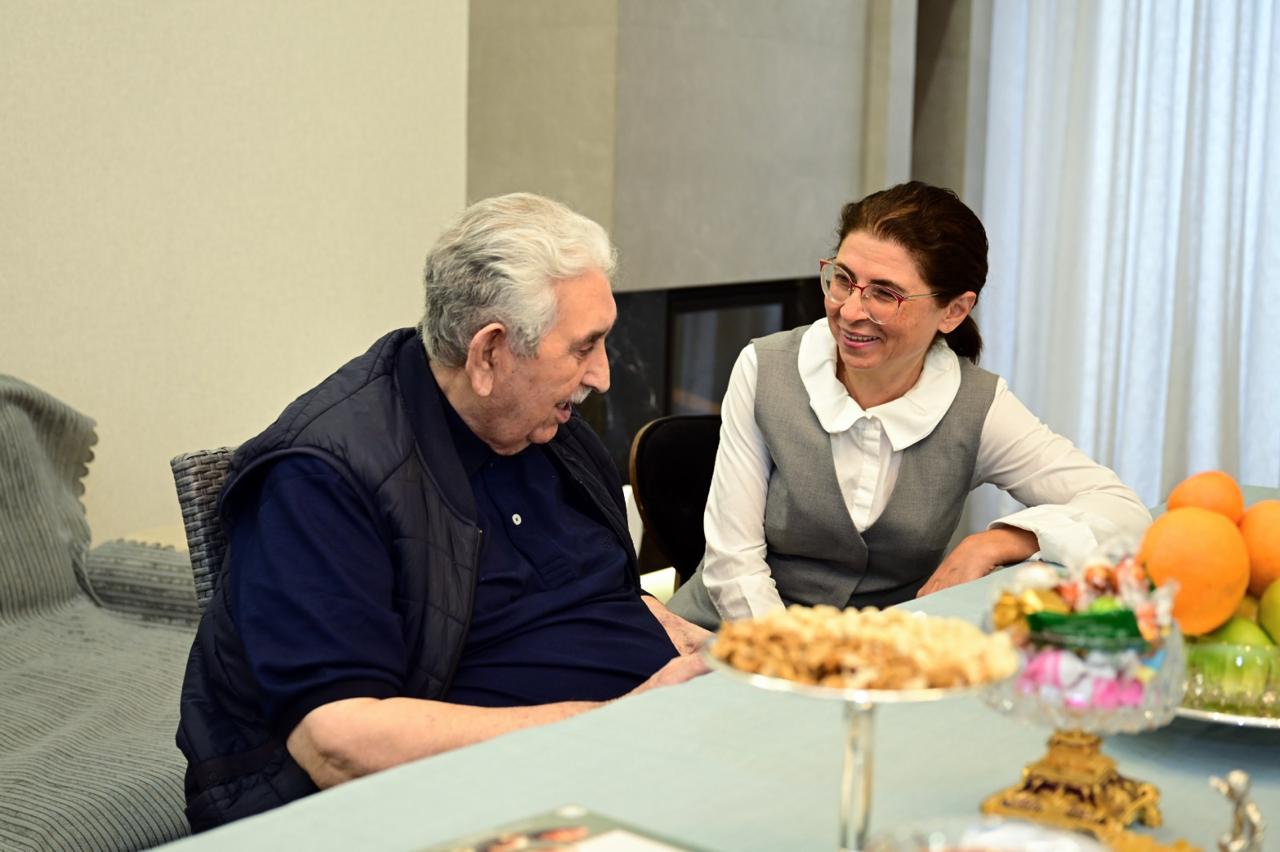 Народному артисту Арифу Бабаеву вручена Премия Гейдара Алиева (ФОТО)