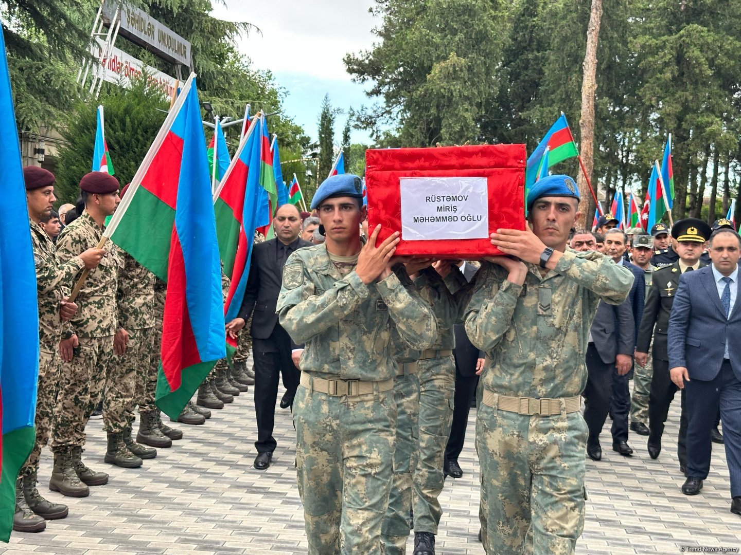 В Агджабеди преданы земле останки шехида Первой Карабахской войны (ФОТО)