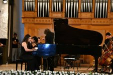 Юные азербайджанские таланты представили классическое искусство (ФОТО)