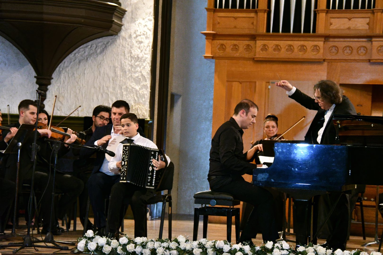 Юные азербайджанские таланты представили классическое искусство (ФОТО)