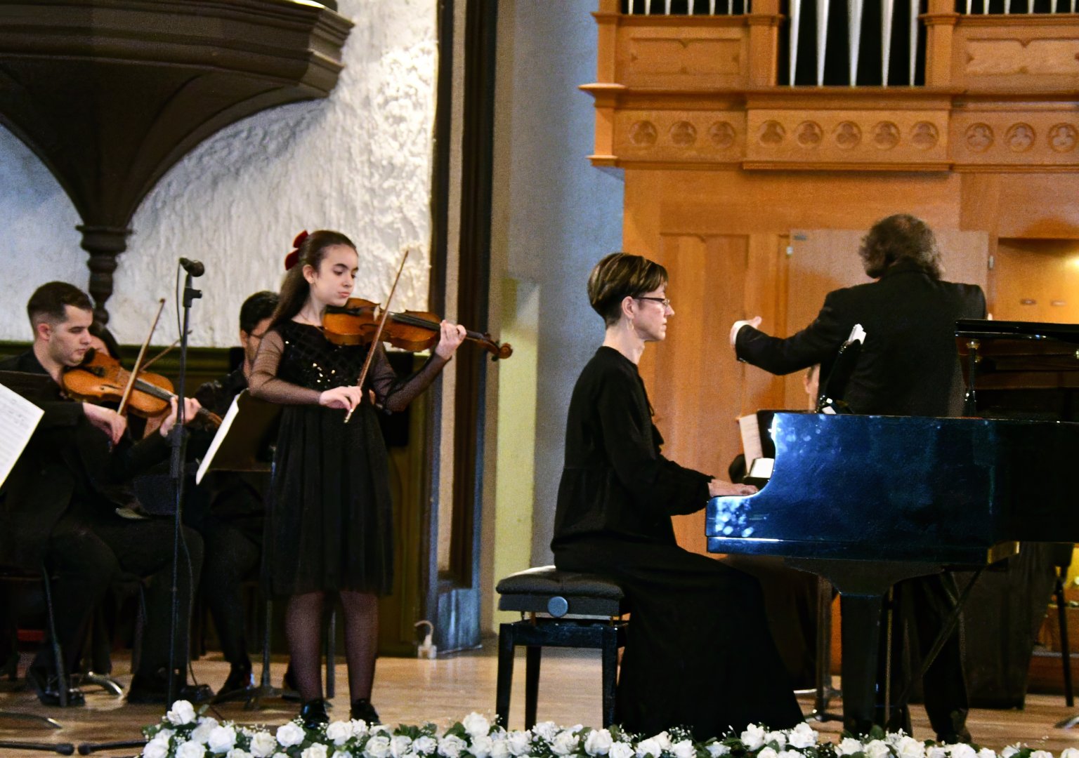 Юные азербайджанские таланты представили классическое искусство (ФОТО)