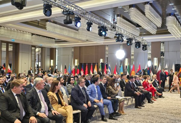 В Баку состоялся 10-й Деловой форум СВМДА (ФОТО)