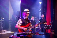 Бакинская встреча с виртуозом-гитаристом Алескером Аббасовым: праздник джазовой души (ФОТО)