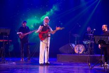 Бакинская встреча с виртуозом-гитаристом Алескером Аббасовым: праздник джазовой души (ФОТО)