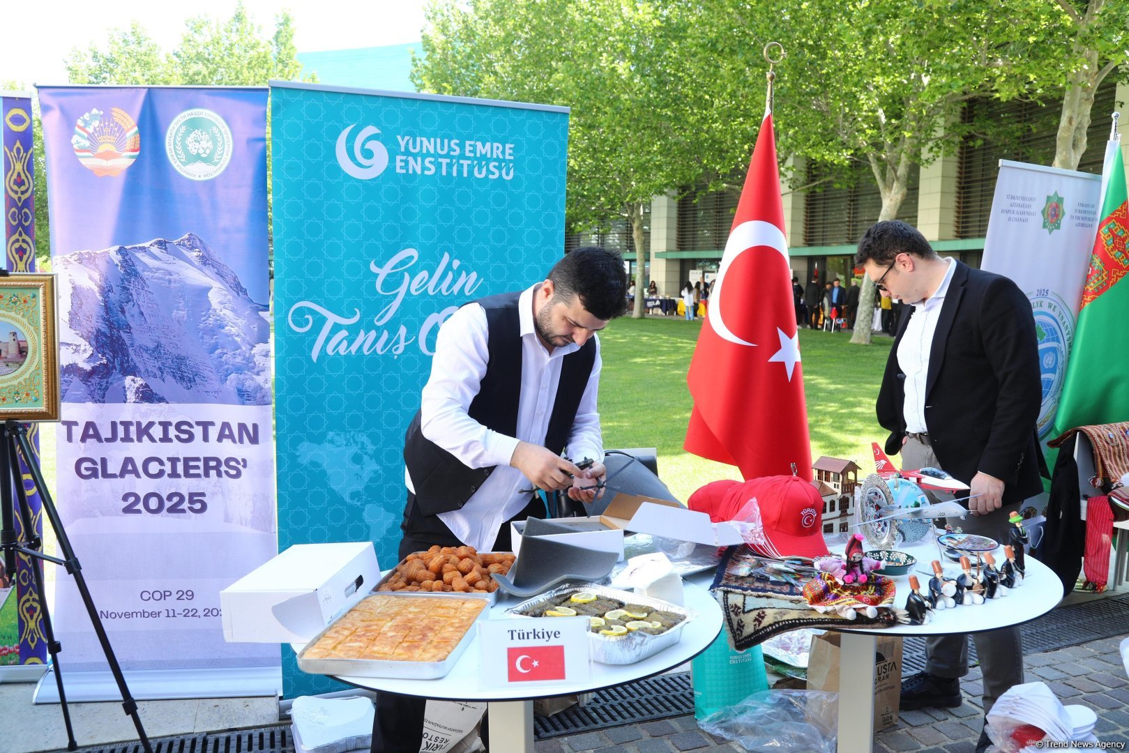 В Университете ADA открылся международный фестиваль с участием представителей около 50 стран (ФОТО)