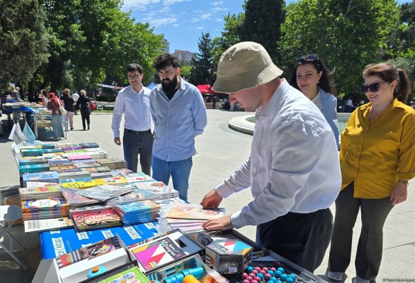 В Баку проходит IV Фестиваль литературы и книги тюркского мира (ФОТО)