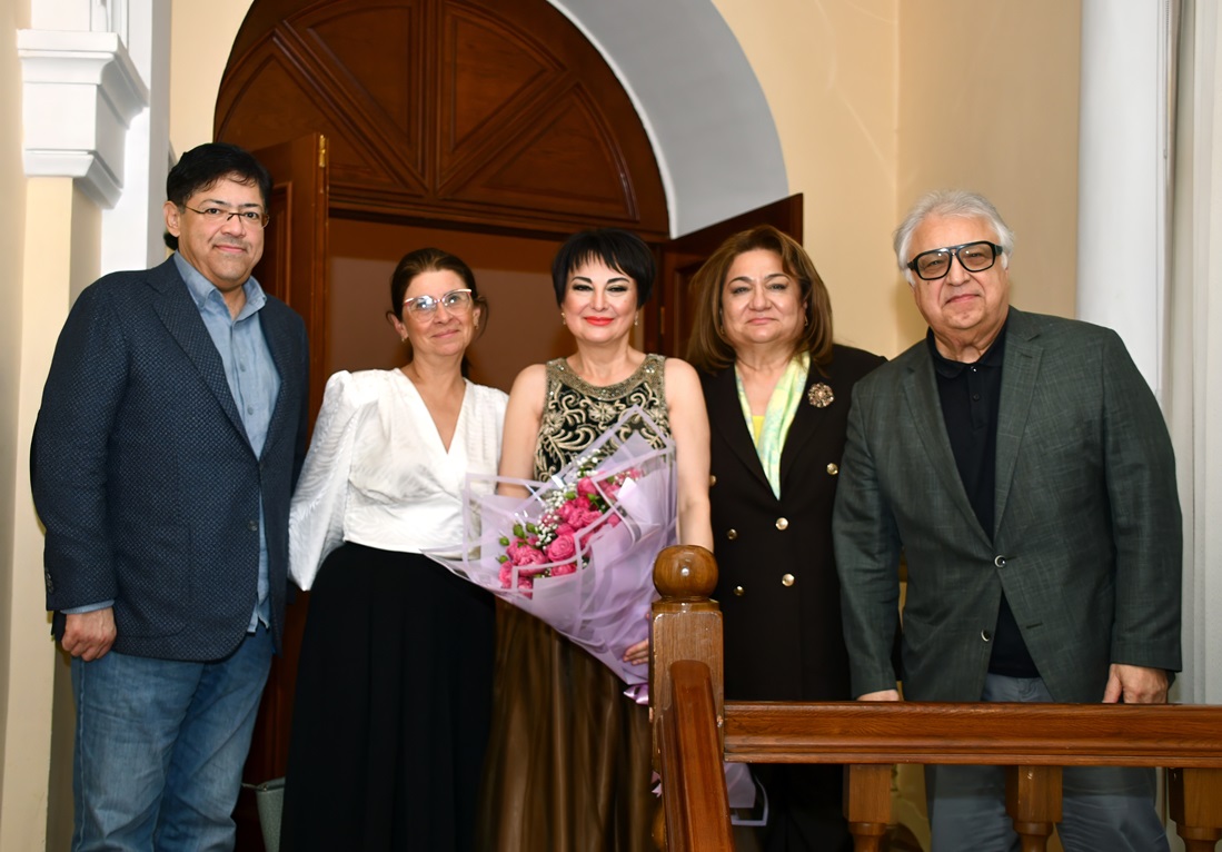 Премьера в Баку! Словно оживший океан -  бурный и нежный, бескрайний и таинственный (ФОТО)