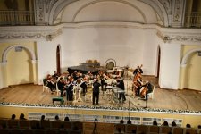 Диалог эпох: современная музыка встретилась с классикой на сцене филармонии в Баку (ФОТО)