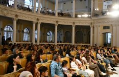 Диалог эпох: современная музыка встретилась с классикой на сцене филармонии в Баку (ФОТО)