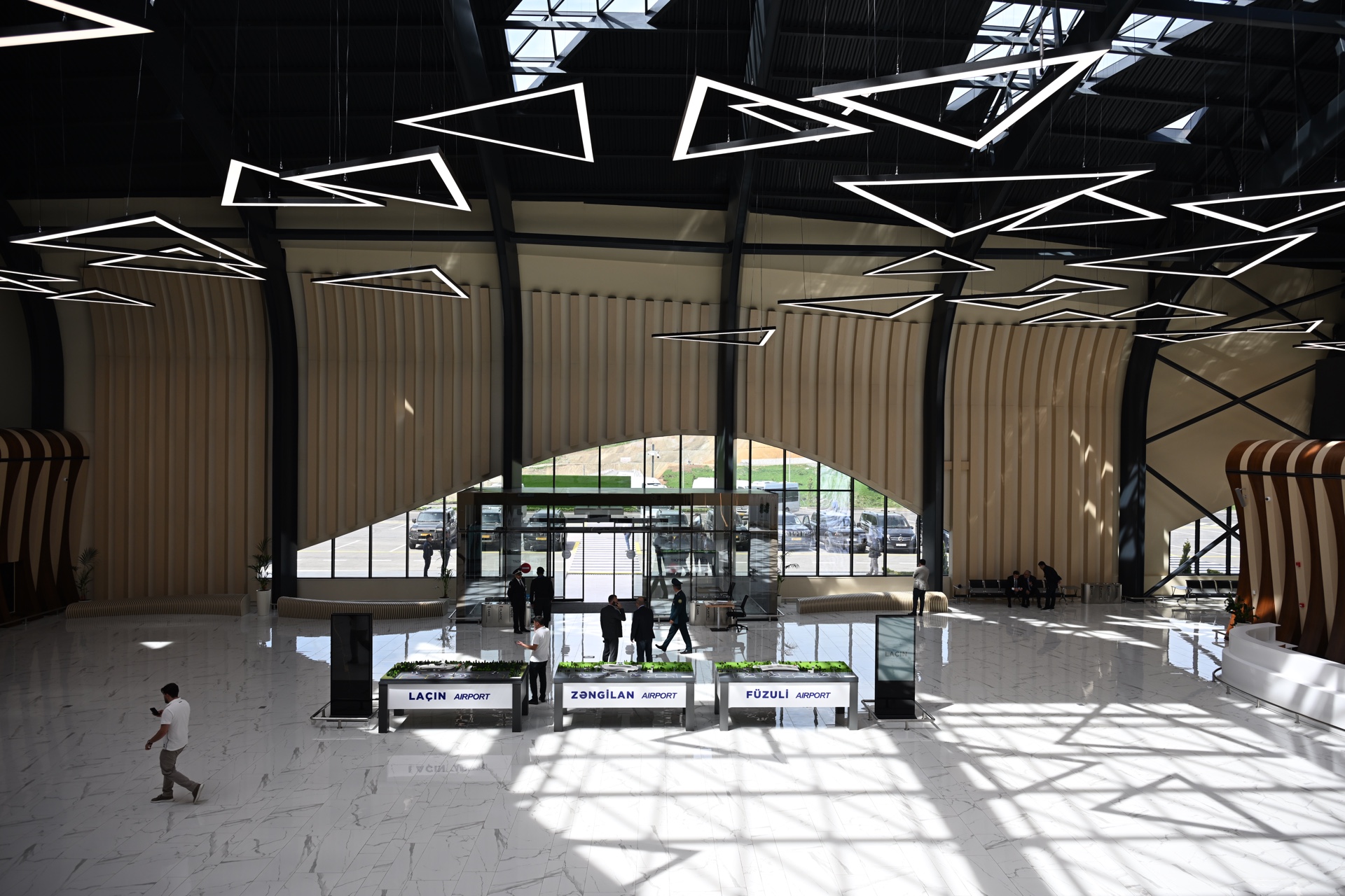 Президент Ильхам Алиев и Реджеп Тайип Эрдоган приняли участие в церемонии открытия Лачинского международного аэропорта (ФОТО/ВИДЕО)