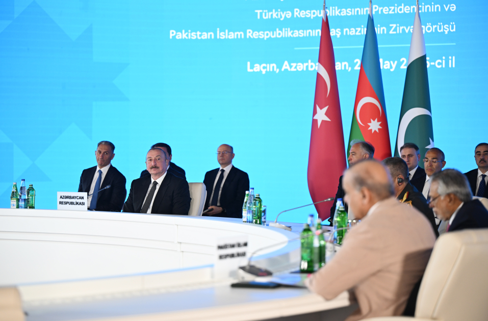 В Лачине состоялся Саммит Президента Азербайджана, Президента Турции и премьер-министра Пакистана (ФОТО/ВИДЕО)