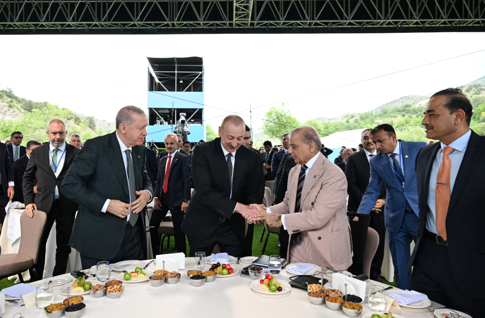 Президенты Азербайджана и Турции, премьер-министр Пакистана присутствовали на концерте, посвященном Дню независимости, в Лачине (ФОТО/ВИДЕО)