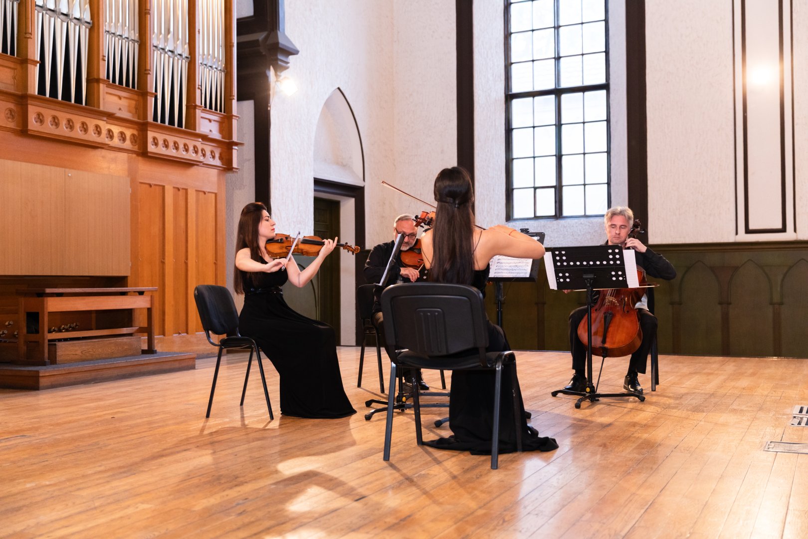 Словно шепотом ветра или вихрем эмоций – для бакинской публики (ФОТО)