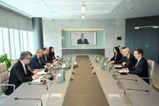 Подписана дорожная карта по расширению связей между компаниями Азербайджана и Германии (ФОТО)