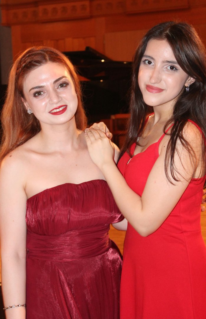 Состоялся концерт талантливых учеников класса Зарифы Алхазовой (ФОТО)