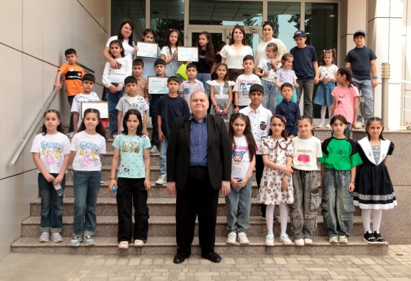 Для детей организована экскурсия по истории азербайджанского кино (ФОТО)