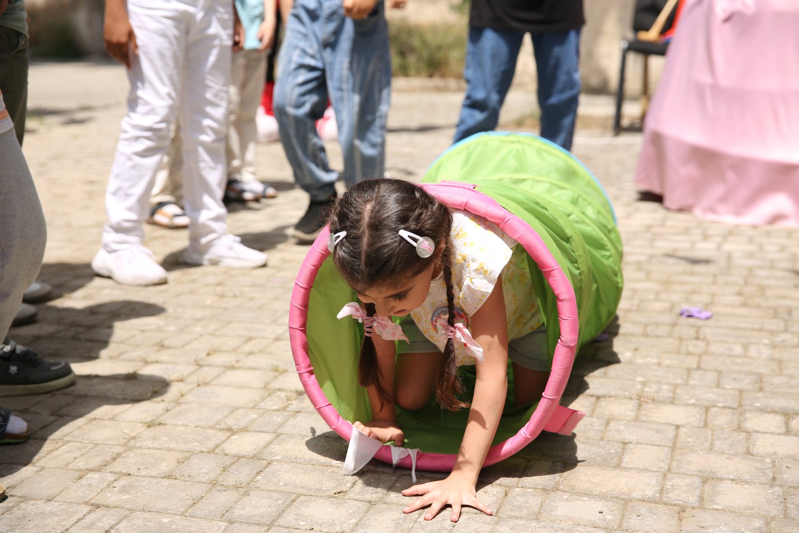 Для детей шехидов и ветеранов Карабахской войны организованы показ спектакля и  интерактивные игры (ФОТО)