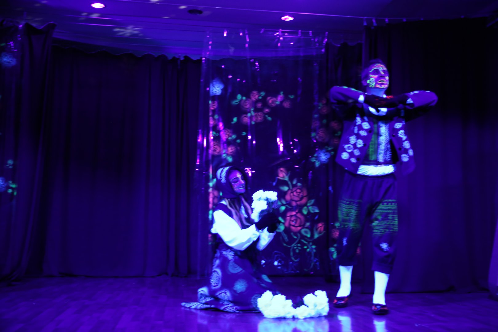 Для детей шехидов и ветеранов Карабахской войны организованы показ спектакля и  интерактивные игры (ФОТО)