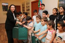 Для детей шехидов и ветеранов Карабахской войны организованы показ спектакля и  интерактивные игры (ФОТО)