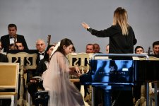 Дети-детям: представлены произведения азербайджанских и мировых классиков (ФОТО)