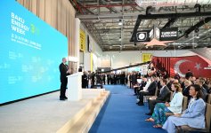 Президент Ильхам Алиев выступил на официальной церемонии открытия 30-й юбилейной выставки Caspian Oil and Gas, 13-й выставки Caspian Power и 30-го Baku Energy Forum (ФОТО/ВИДЕО)