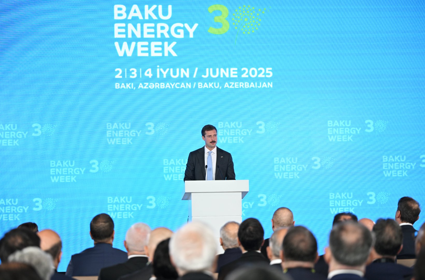 Президент Ильхам Алиев выступил на официальной церемонии открытия 30-й юбилейной выставки Caspian Oil and Gas, 13-й выставки Caspian Power и 30-го Baku Energy Forum (ФОТО/ВИДЕО)