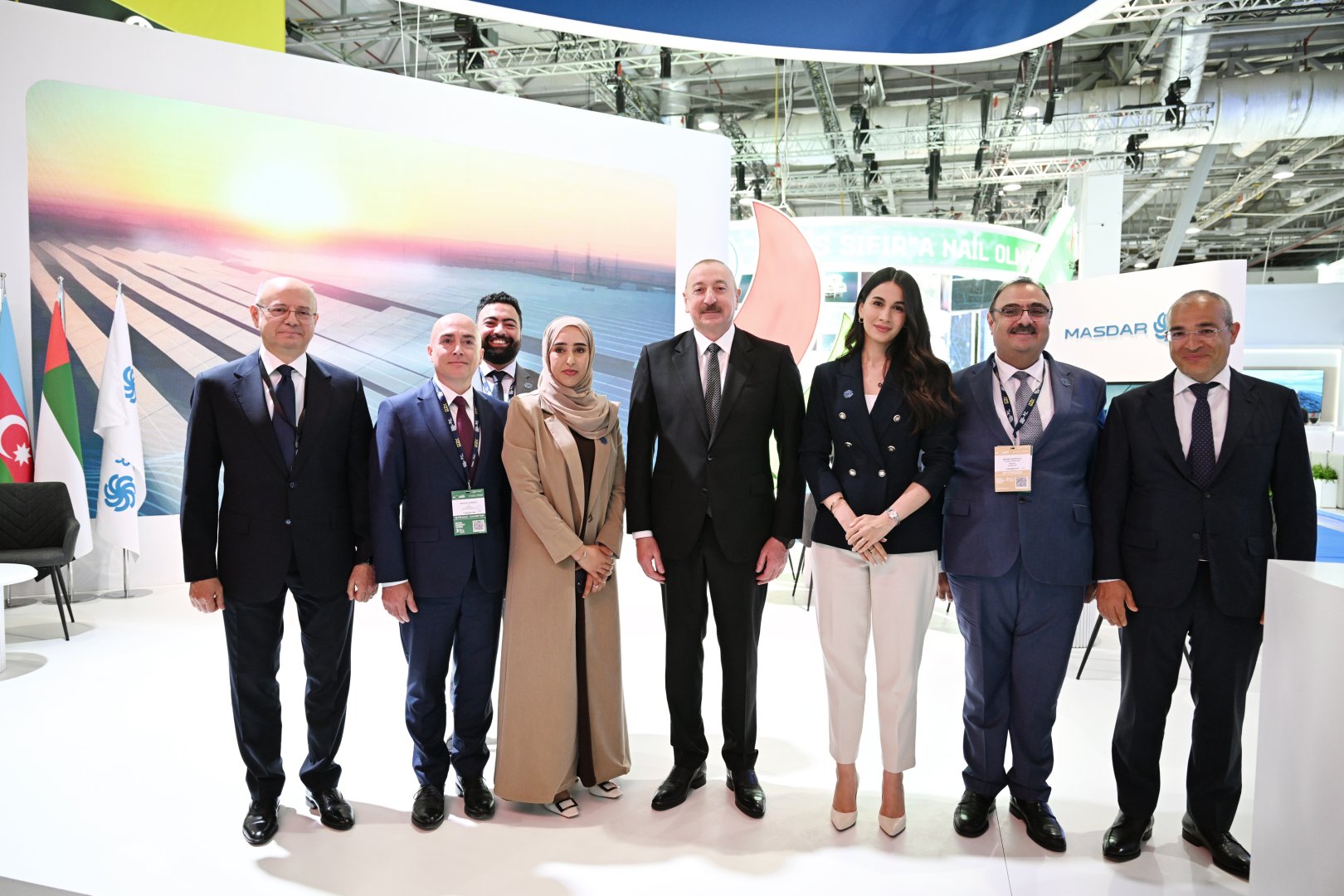 Президент Ильхам Алиев выступил на официальной церемонии открытия 30-й юбилейной выставки Caspian Oil and Gas, 13-й выставки Caspian Power и 30-го Baku Energy Forum (ФОТО/ВИДЕО)