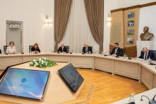 Азербайджан обсудил с АБР создание инфраструктуры для экспорта ветровой энергии (ФОТО)