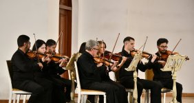 Новое звучание классики – перформанс азербайджанского оркестра под управлением американского дирижера (ФОТО)