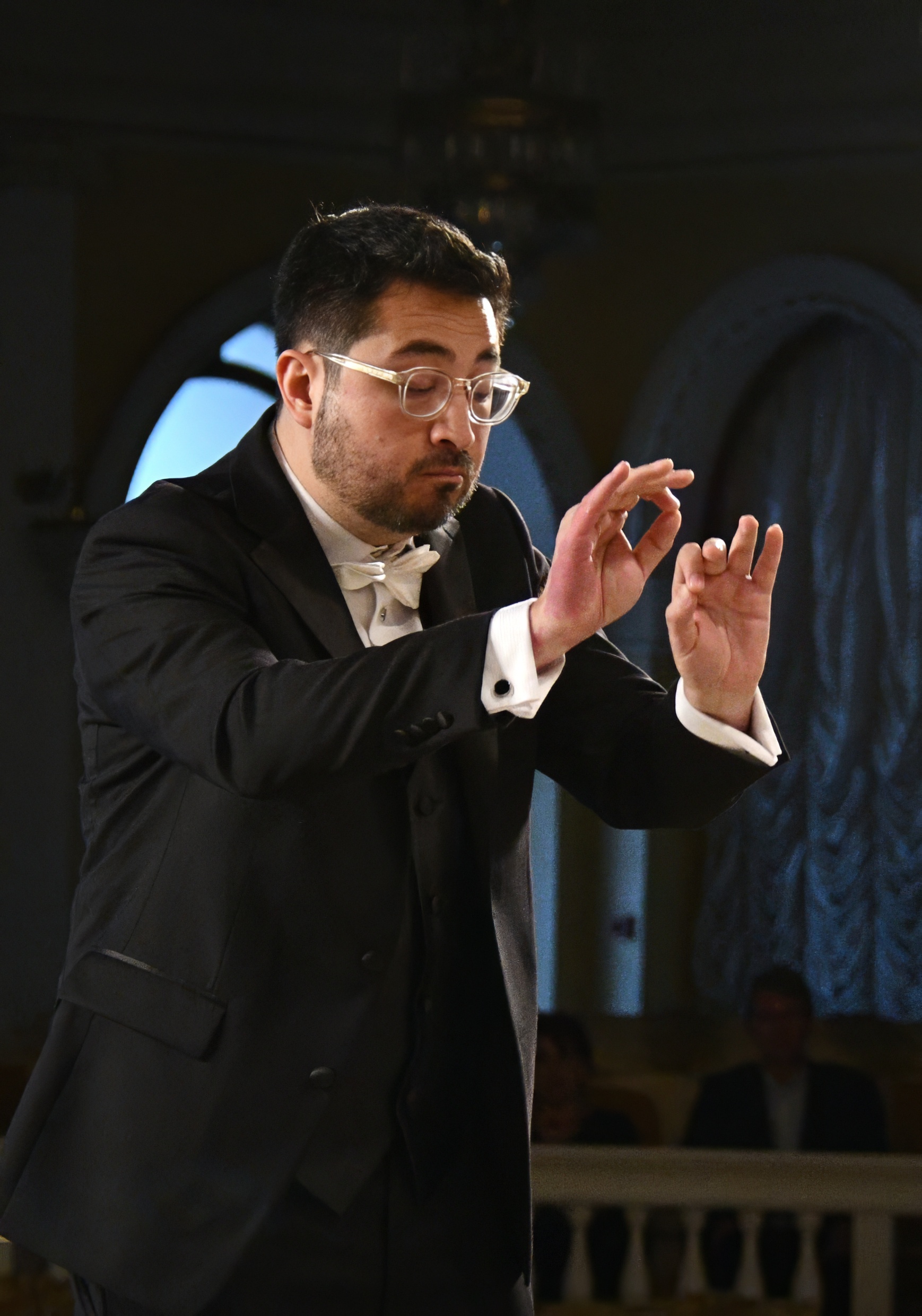 Новое звучание классики – перформанс азербайджанского оркестра под управлением американского дирижера (ФОТО)