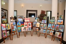 Азербайджанская государственная детская филармония поздравила своих маленьких друзей (ФОТО)