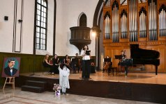 Отмечено 70-летие Детской музыкальной школы имени Гусейнгули Сарабского (ФОТО)