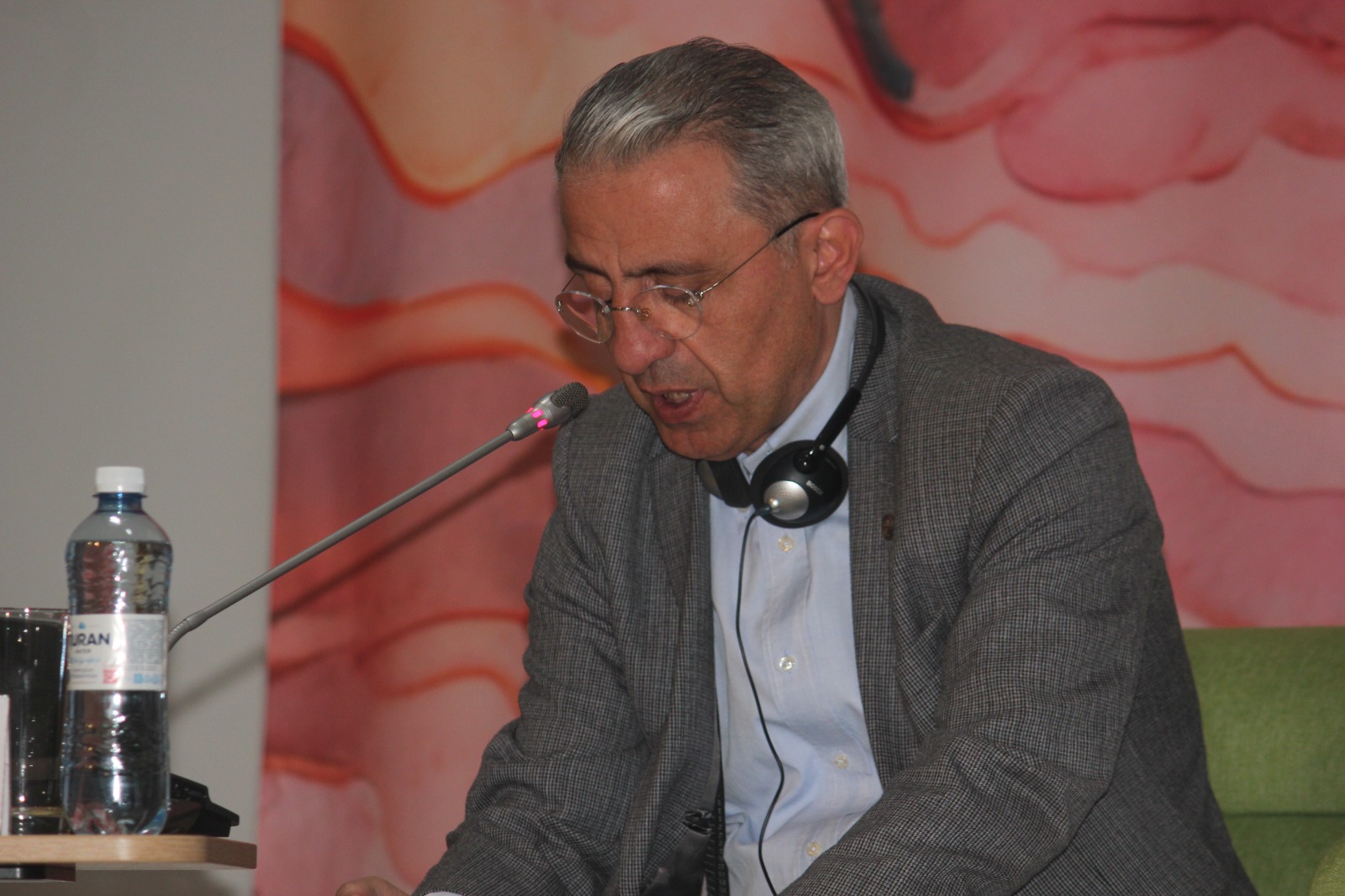 Представители Азербайджана приняли участие в конференции в связи с 50-летием книги Олжаса Сулейменова "Аз и Я" в Алматы (ФОТО)