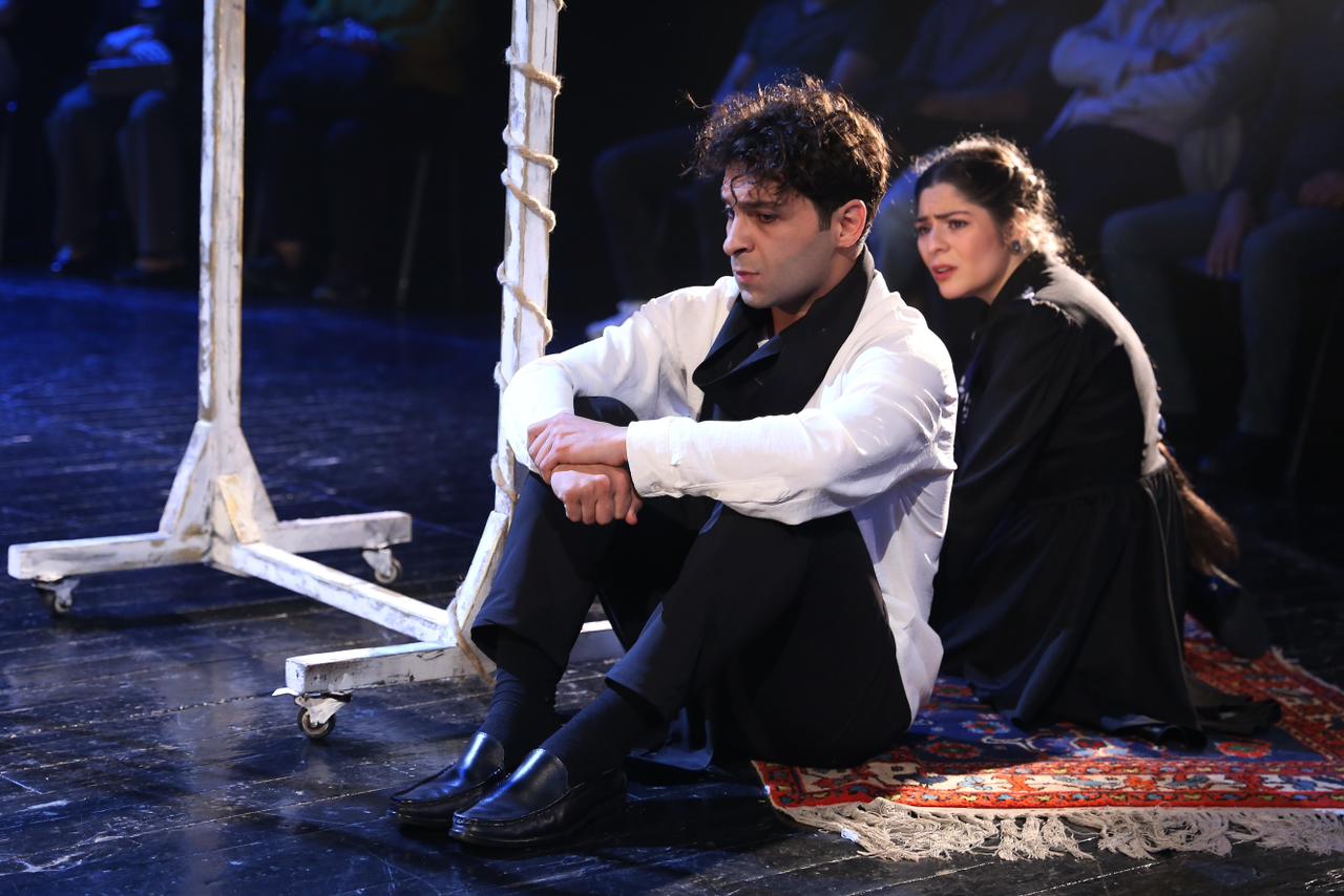 Любовь Сары и Бахрама, как слабый росток в засушливой почве… Но даже увядшие цветы могут вновь расцвести… (ФОТО)