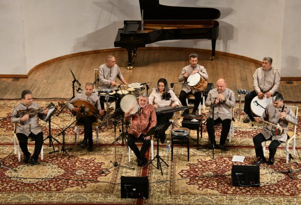 Концерт народного артиста Азербайджана Тейюба Асланова "С друзьями вместе..." в ритме национальной самобытности (ФОТО)