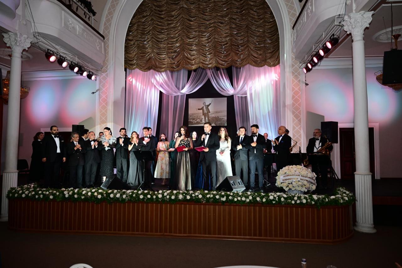 В Баку открыт мемориальный кабинет легендарного Рашида Бейбутова, представлена концертная программа (ФОТО)