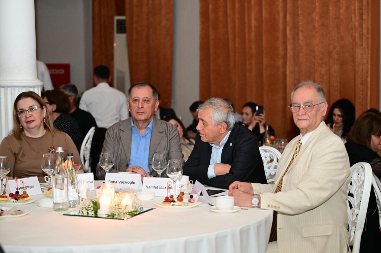 В Баку открыт мемориальный кабинет легендарного Рашида Бейбутова, представлена концертная программа (ФОТО)