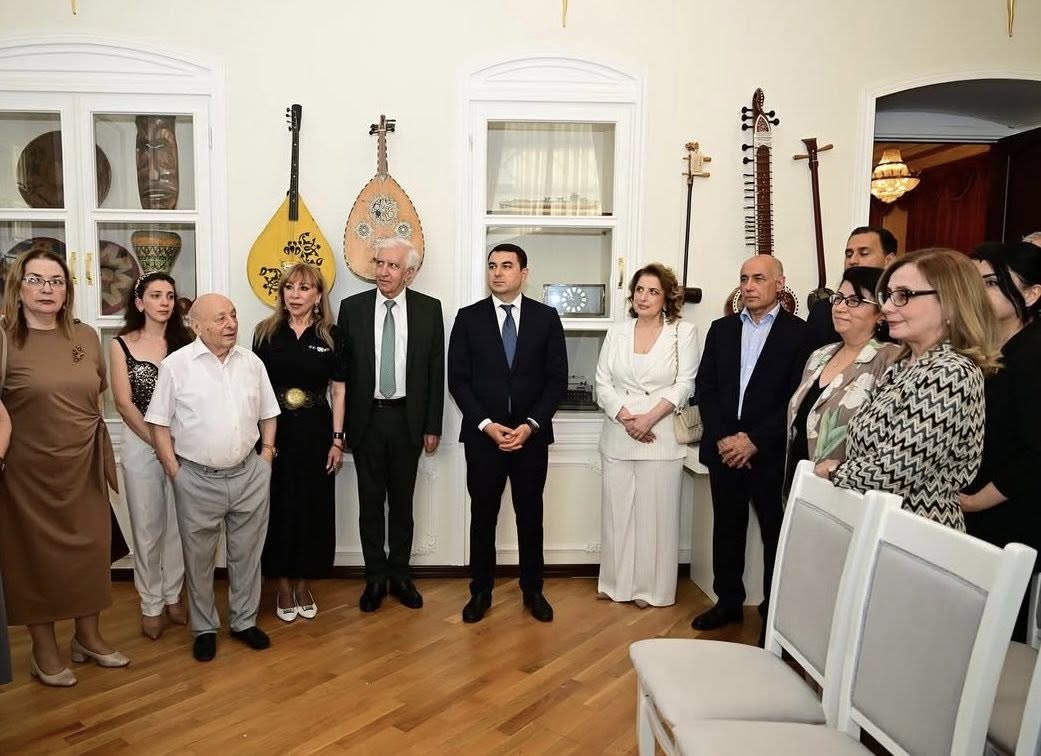 В Баку открыт мемориальный кабинет легендарного Рашида Бейбутова, представлена концертная программа (ФОТО)